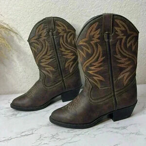 Austin Trading Co. Kid's Cowboy Pull On Boots Brown
Faux Leather Size 3